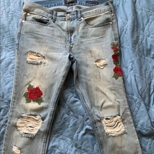 Men’s jeans w rose print